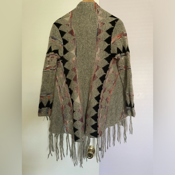 Renee C Aztec Western Fringed Open Cardigan S - Picture 5 of 10
